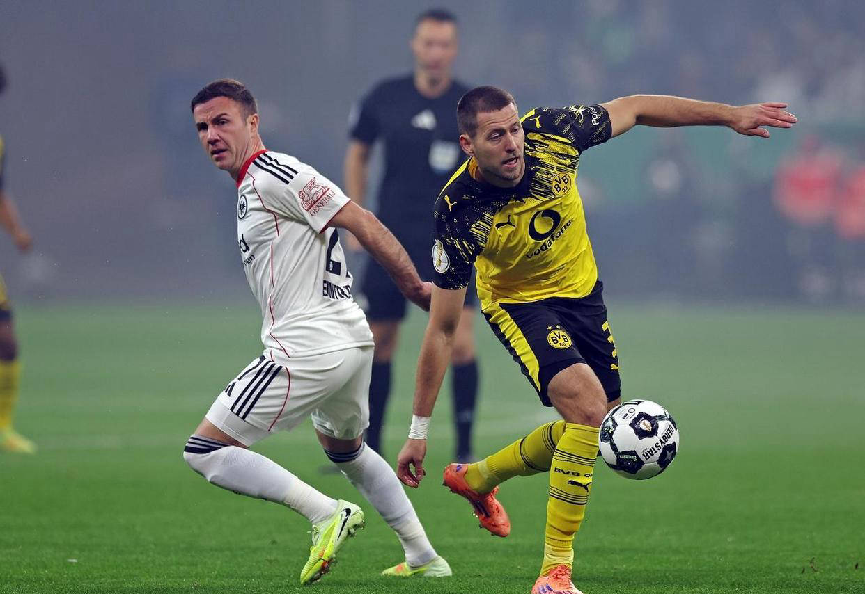 米体：法国电视台取消转播年轻人vs里尔，因前者胸前广告违规（米体：因年轻人胸前广告违规，法国电视台叫停其与里尔之战转播）