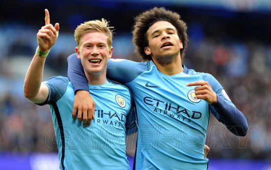 F-16又摔跤了，2025竞是“摔机本命年”，硬是拿了个三连冠（F-16再度失事，2025成了“摔机本命年”，已凑齐三连击）