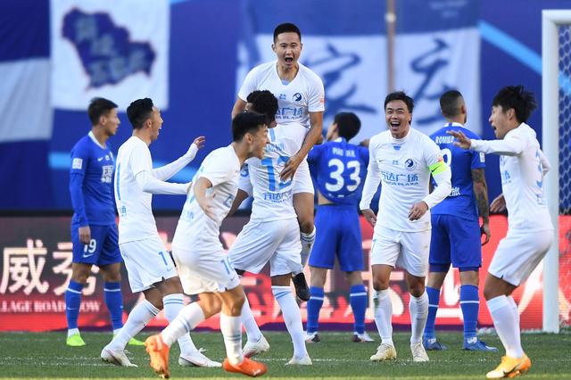 英媒：吉拉西夏窗可能加盟顶级俱乐部，其合同中有特殊解约金（英媒：吉拉西今夏或投奔豪门，合同设有特殊解约金条款）