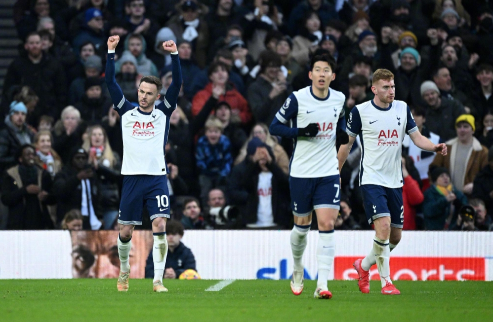 踢球者：拜仁将加速于帕续约谈判，目前的问题是新合同的条款（踢球者：拜仁拟加速与于帕续约，分歧集中在新合同条款）