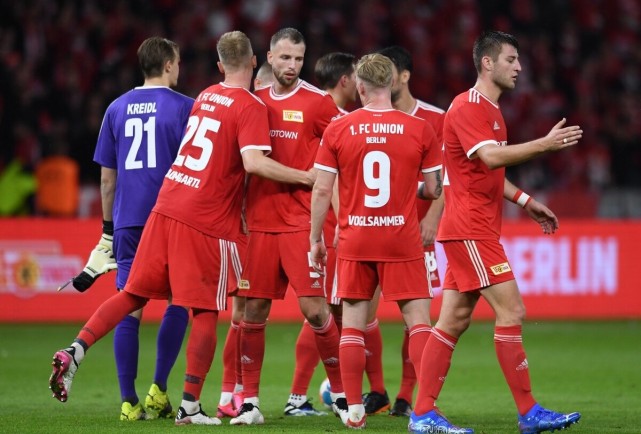 官方：卡希尔、莎伦-布莱克、罗伊-海入选澳大利亚足球名人堂（澳大利亚足球名人堂公布新成员：卡希尔、莎伦-布莱克、罗伊-海正式入选）